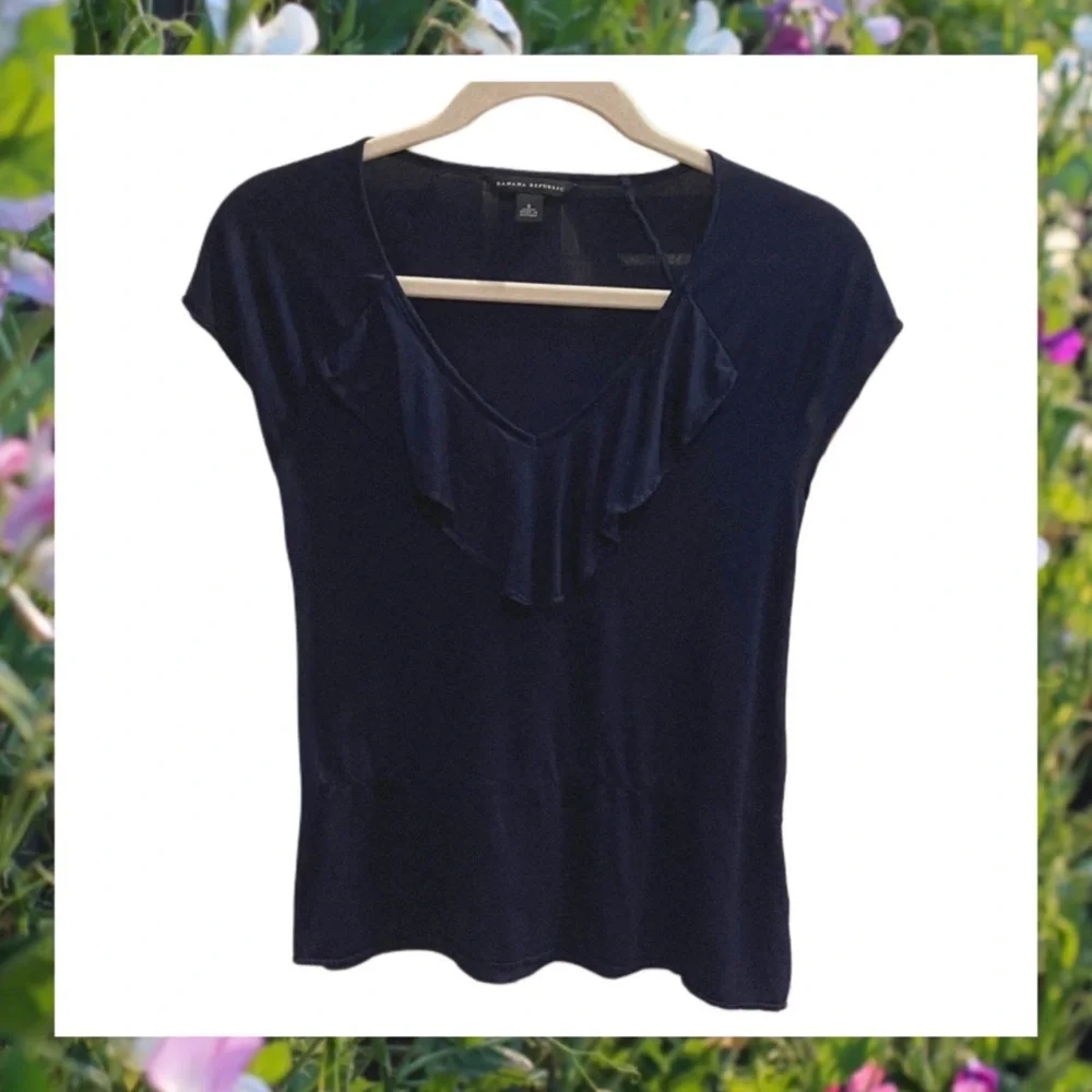 Banana Republic Navy Blue Ruffled Thin Short Sleeve Blouse Size S - Picture 1 of 5